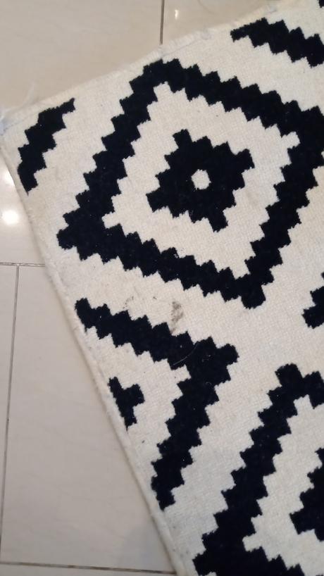 Koberec d.169/š.116 s postovnym,