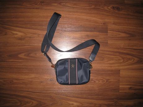 Crossbody kabelka th, tommy hilfiger