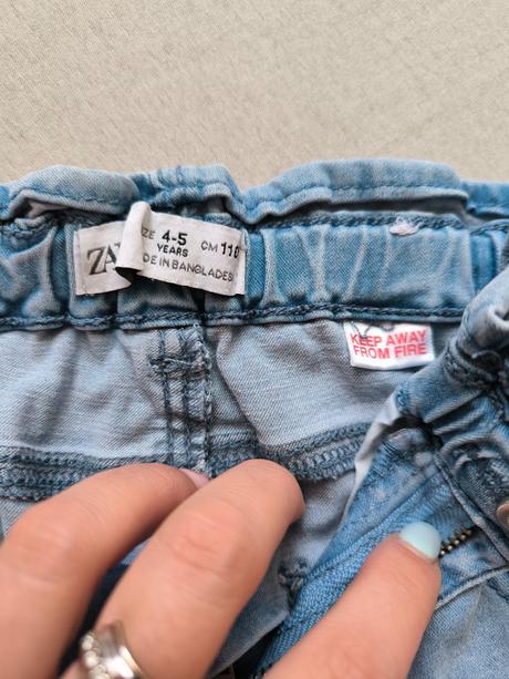 Riflové nohavice, zara,110