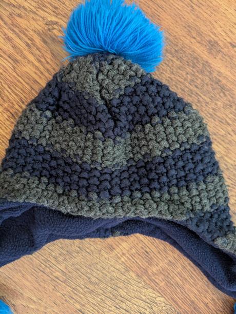 Zimna teplá ciapka obvod 50 cm,