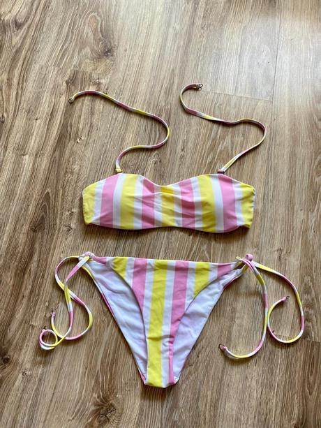 Dievčenské plavky, m