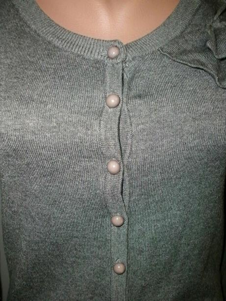 Skvelý svetrík s mašľou - veľ. s-m, s