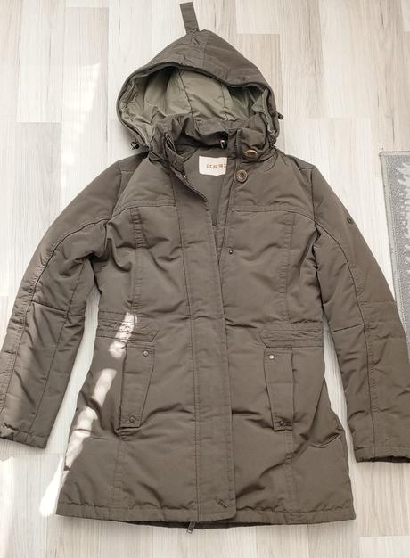 Dievčenská zimná bunda, 32