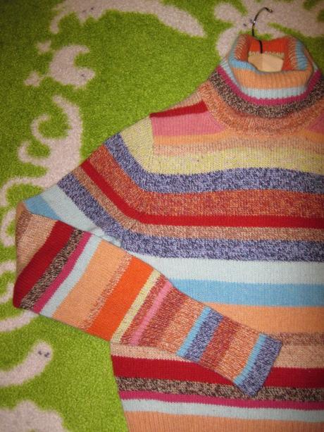 Vlnený rolák / sveter the limited z usa, s