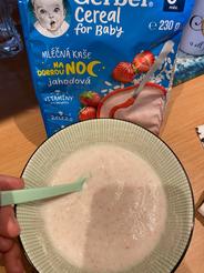 GERBER Cereal mliečna kaša jahodová na dobrú noc