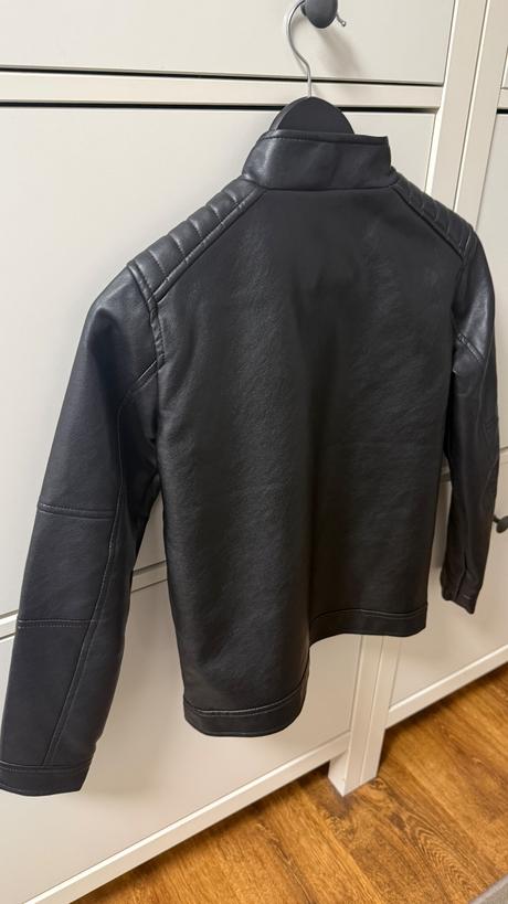 Kozenkova chlapcenska bunda, sinsay,152