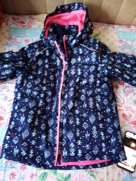 Lyžiarska/ snowboardova bunda, 152