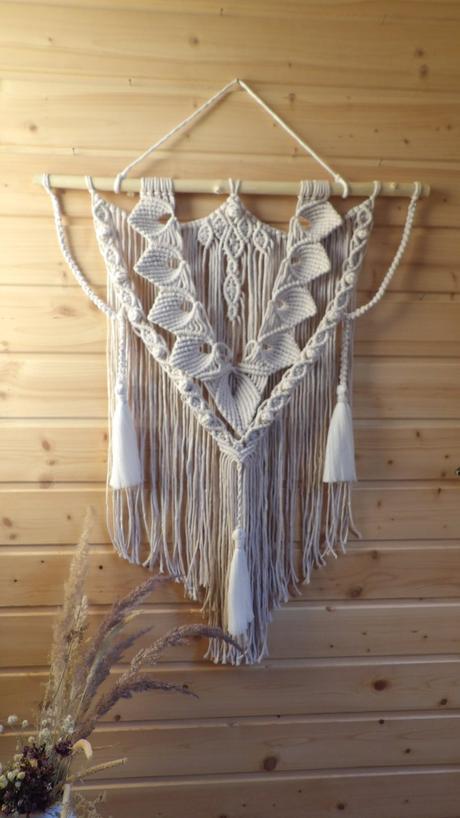 Väčšia makramé deko "plynutie",