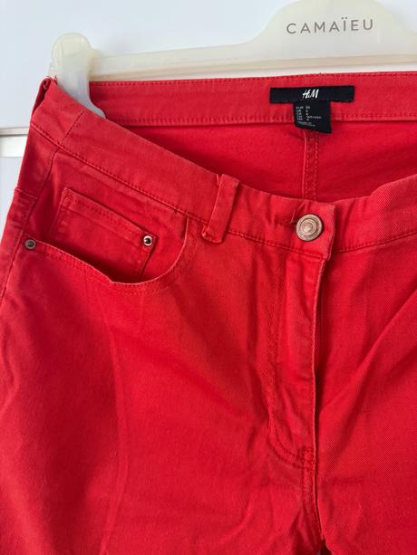 Bledočervene nohavice, h&m,36