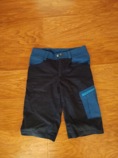 Turistické športové kraťasy, quechua,140