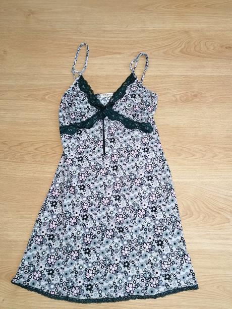 Viskózové šaty, m