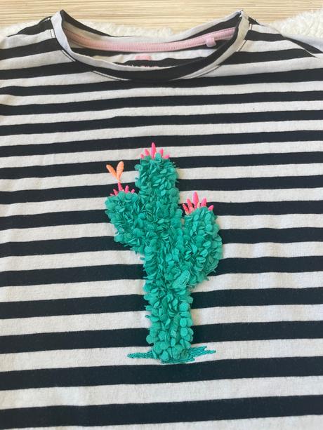 Dievcenske pasikave tricko, 134