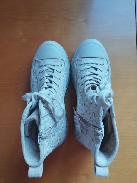 Damske jesenne bezove cipkovane mokasiny, cizmy, 39