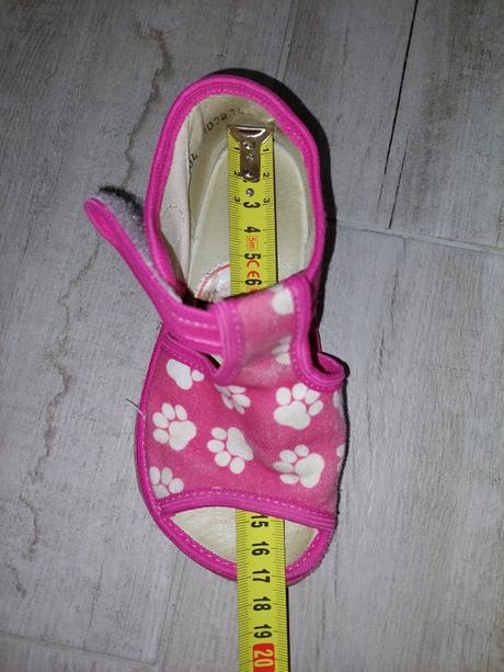 Papucky, rak,26