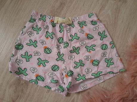 Šortky, reserved,122