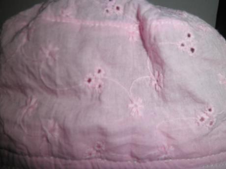 Letný nenosený klobúčik, 92