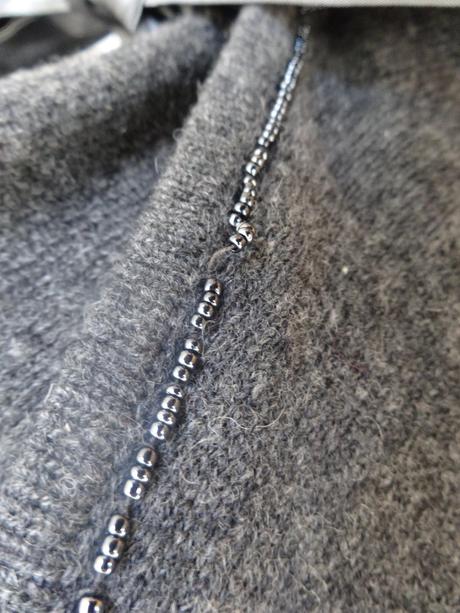 Sivý svetrík vlna a hodváb, s