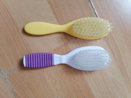 .darujem 2x hrebeň,