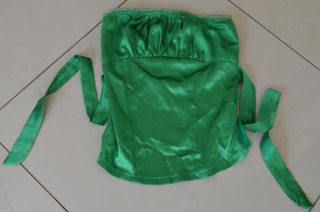 Lesklý elegantný zelený top veľk.s, s
