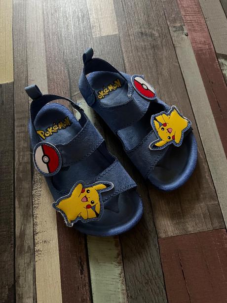Sandalky pokemon, h&m,24