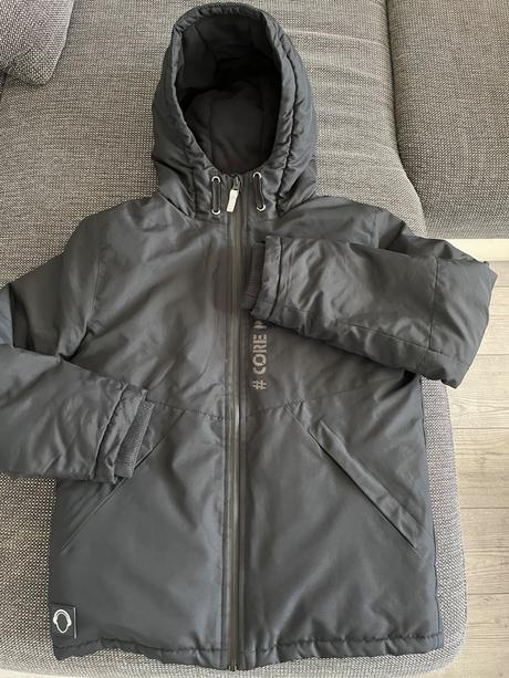 Zimna bunda vel.152, yigga,152