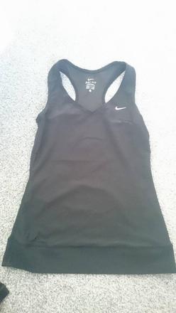 Nike tielka 9druhov/kupa po kuse, nike,m