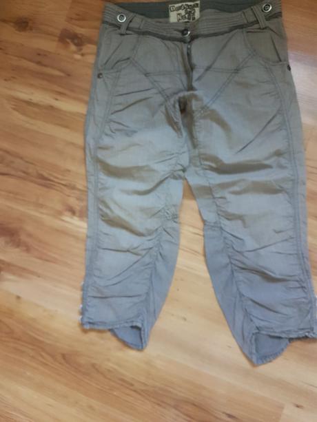 Kraťasy/trištvrťáky/šortky, next,38