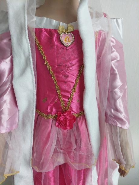 Šípková ruženka karnevalový kostým veľ.116,