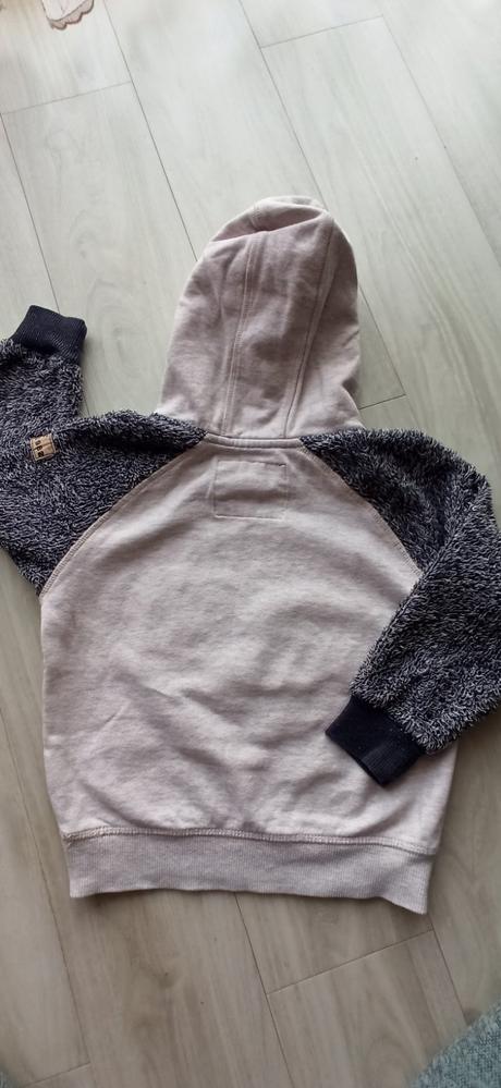 Mikina s opičkou, next,110