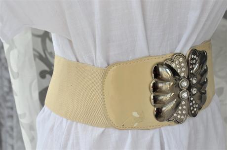 Elastický béžový opasok, 