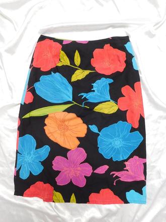 Luxusna velmi pekna sukna, 36