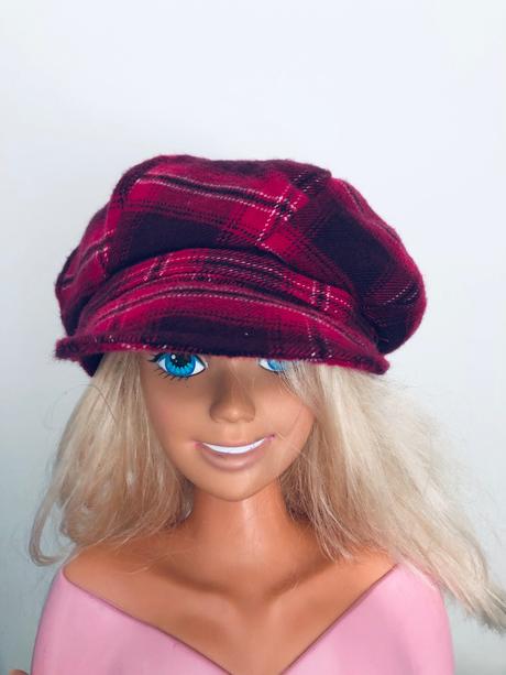 Károvaná baretka, crashone