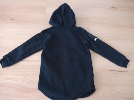 Čierna mikina genting, 110