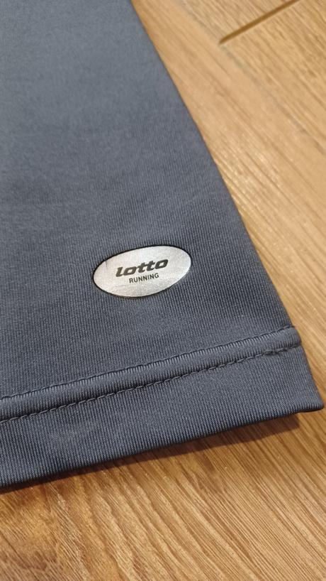 Tricko s podprsenkou, lotto,40