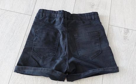 Čierne kraťasy, 152