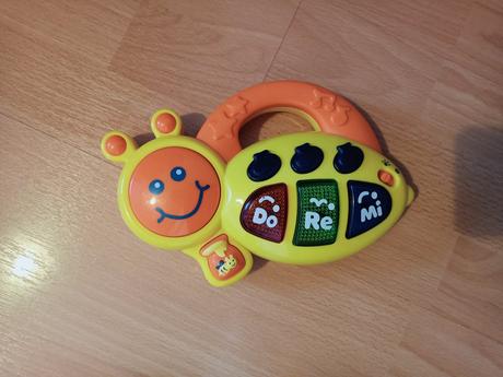 Hudobná hračka pre deti na baterky, 