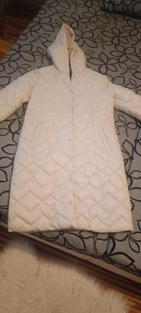 Béžový kabát, mohito,36