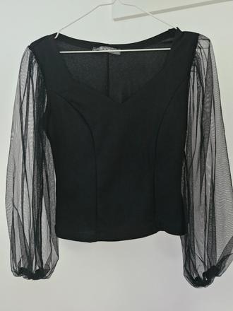 Top s priesvitnými rukávmi, s