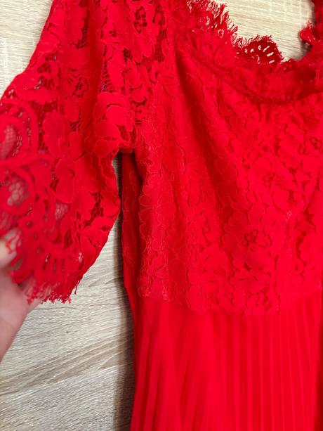 Spoločenské plisované šaty s čipkou, xxxl