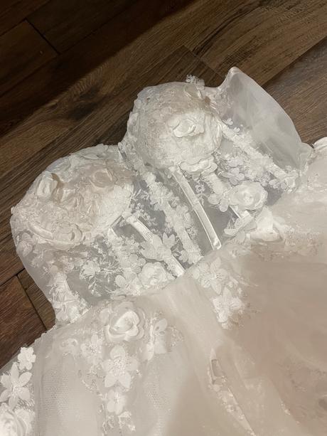 Popolnočné krátke šaty nové, s