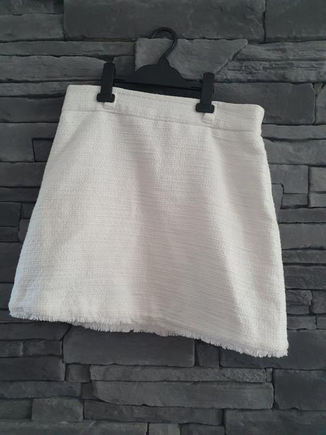 Sukňa buklé, orsay,38