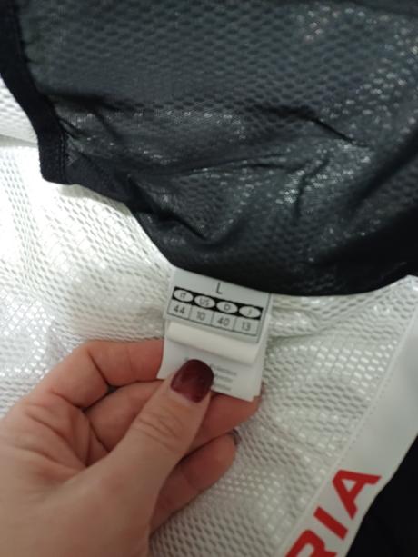 Parádna lyžiarska bunda vist queenmaster, č.m/l, l