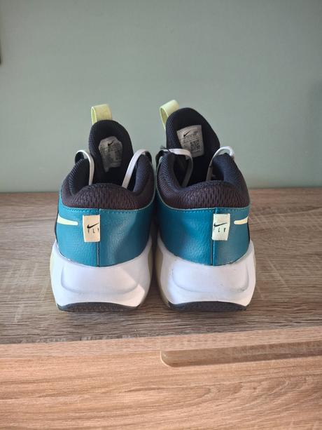 Tenisky na basketbal, nike,37
