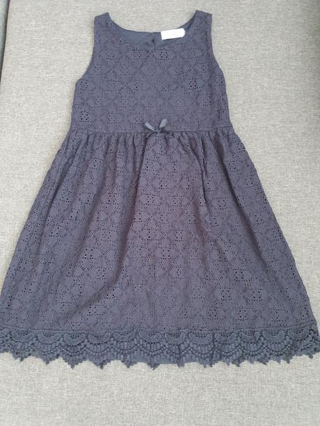 Tmavomodré čipkové šaty, h&m,134