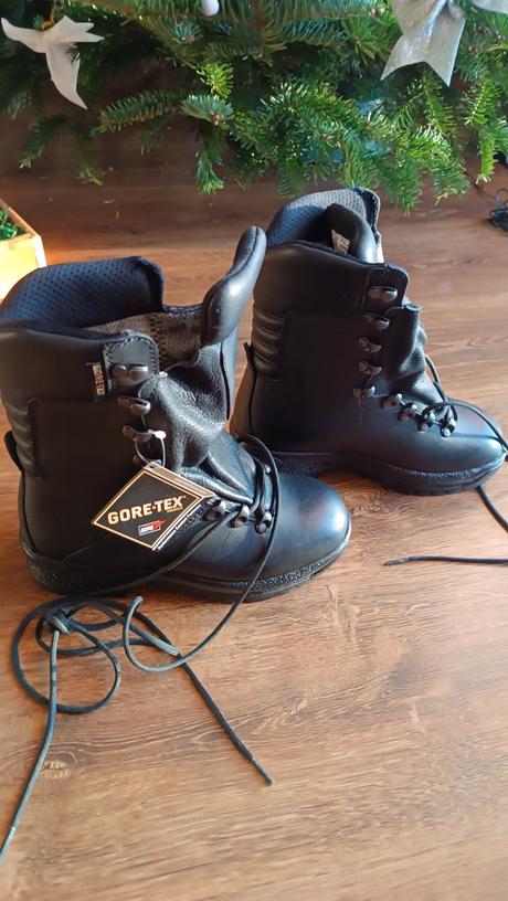 Goratexové zimné vojenské kanady, 23