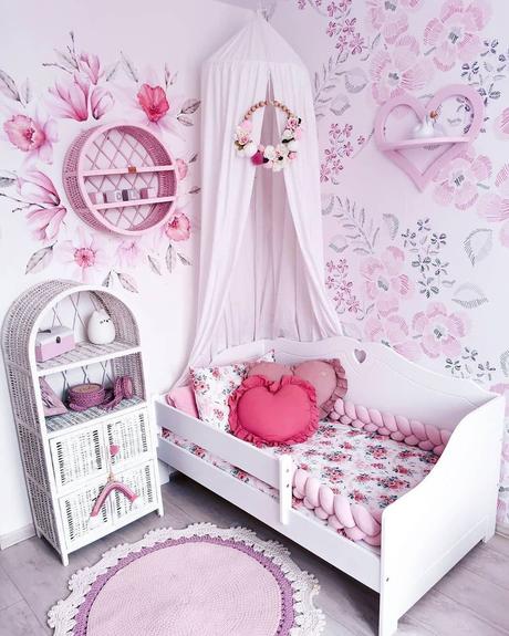 Detská posteľ srdce,rôzne veľkosti, šírka (cm): 80,dĺžka (cm): 180