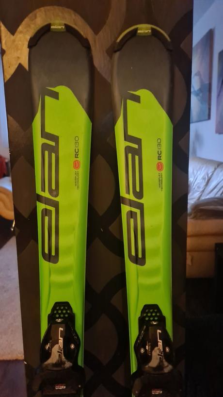 Lyze s lyziarkami, prilba, elan,130-139 cm