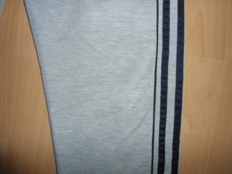 Chlapcenske svetlosede teplaky, 134