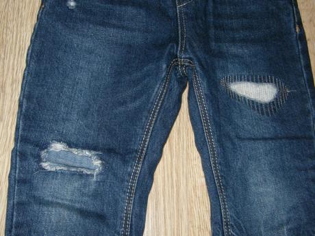 Podšité rifle s potrhaným efektom, zara,104