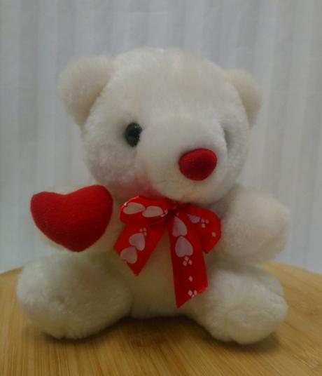 Plyšový biely medveď so srdiečkom, pms, 15 cm, 